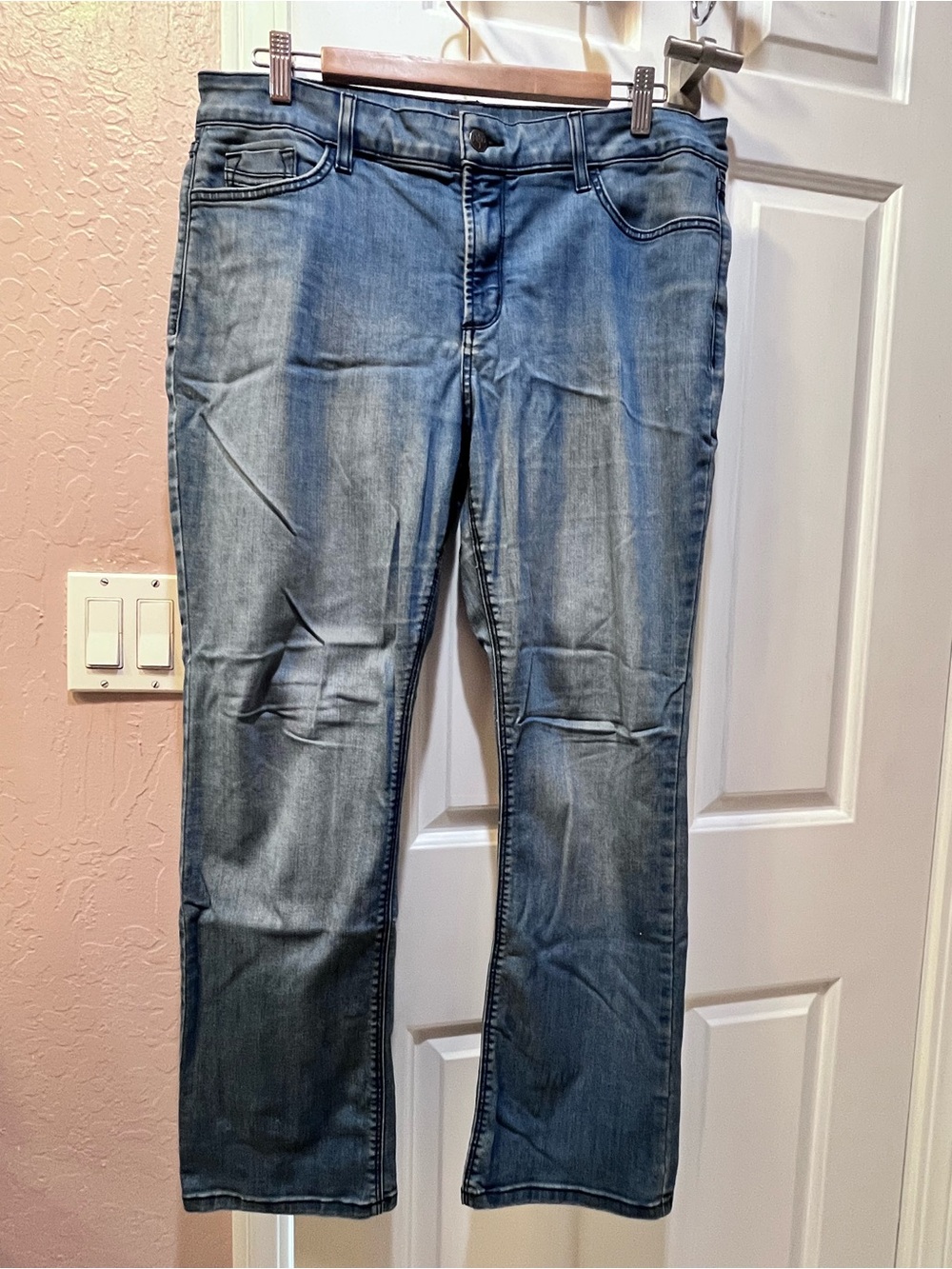 NYDJ - light wash blue jeans, size 16P